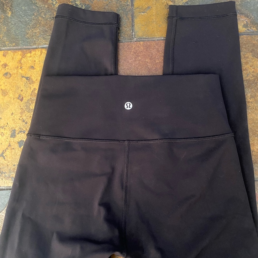Lululemon Wunder Under High Rise Crop 23, size 6, black